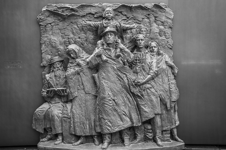 Monumento a refugiados