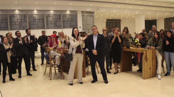 Embajador dagan despedida