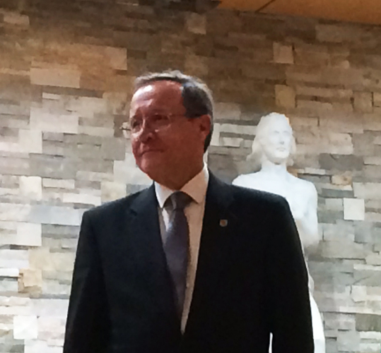 Dr. Marco Tulio Calderon