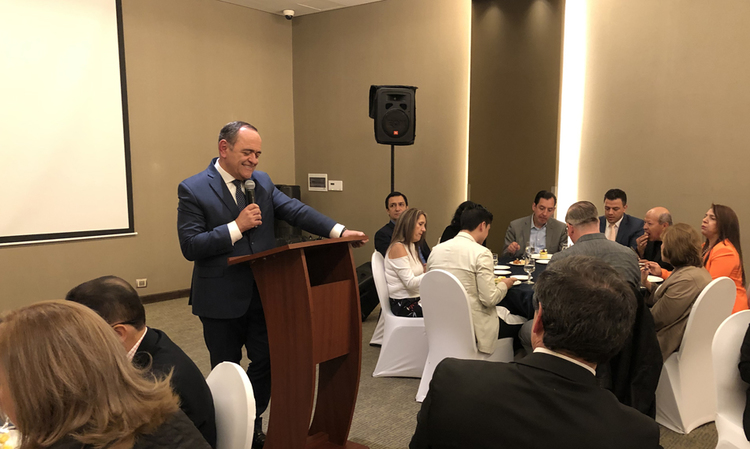 Senador Ricardo Arias