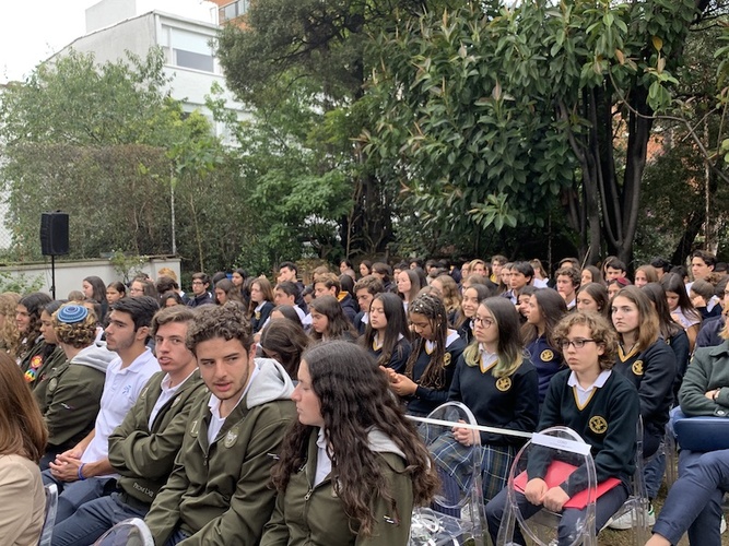 Alumnos CCH y Andino